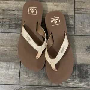 Reef flip flops